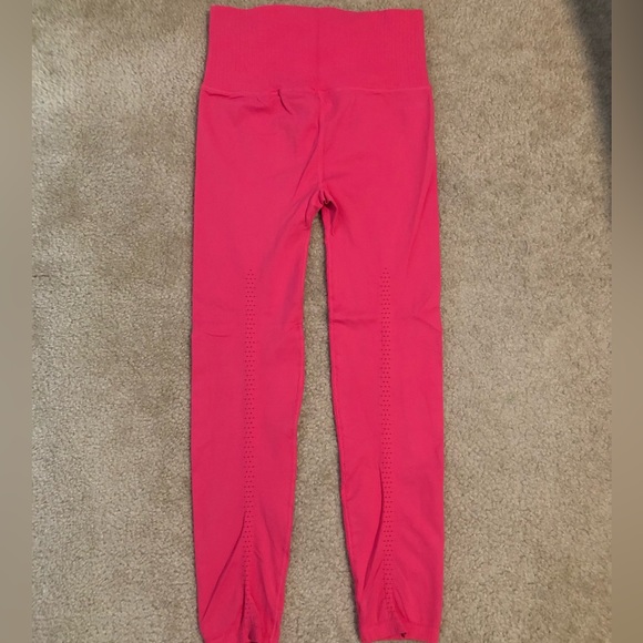 Free People High Rise 7/8 Good Karma Leggings In Electric Peony. NWOT! Various - Picture 6 of 8